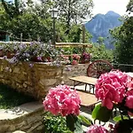 Borgo Delle Panie 3* Careggine