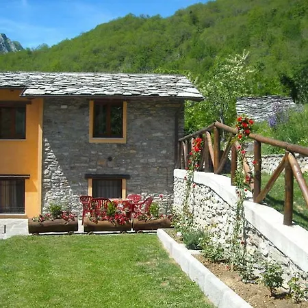 לינה וארוחת בוקר Borgo Delle Panie 3*